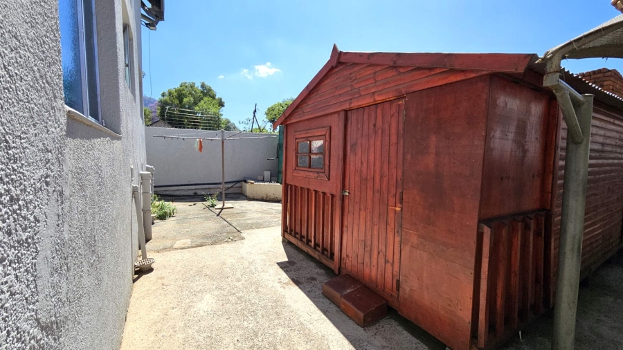 6 Bedroom Property for Sale in Schoemansville North West